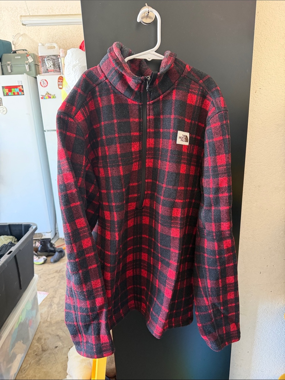 The North Face Red & Black Plaid Mens medium  Fleece Zip Pullover